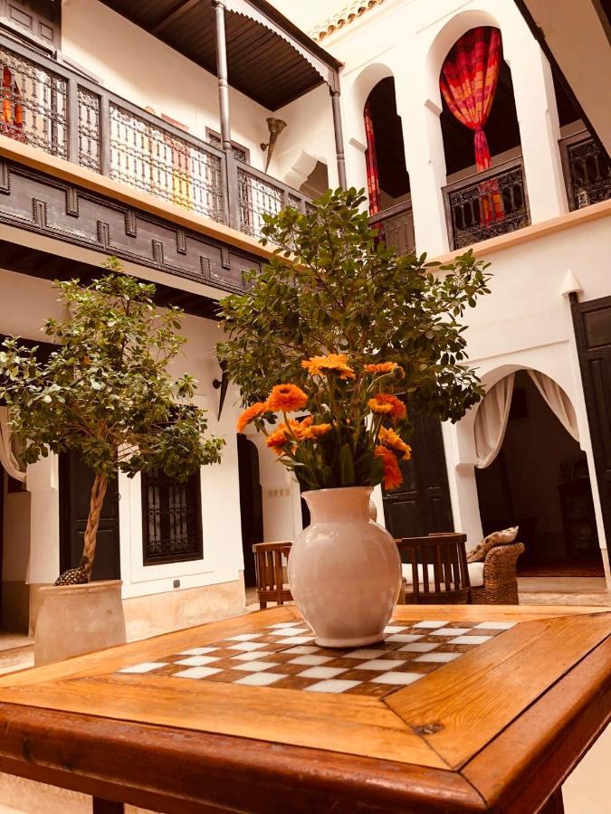 Riad Les 5 Soeurs Marrakesh Exterior photo