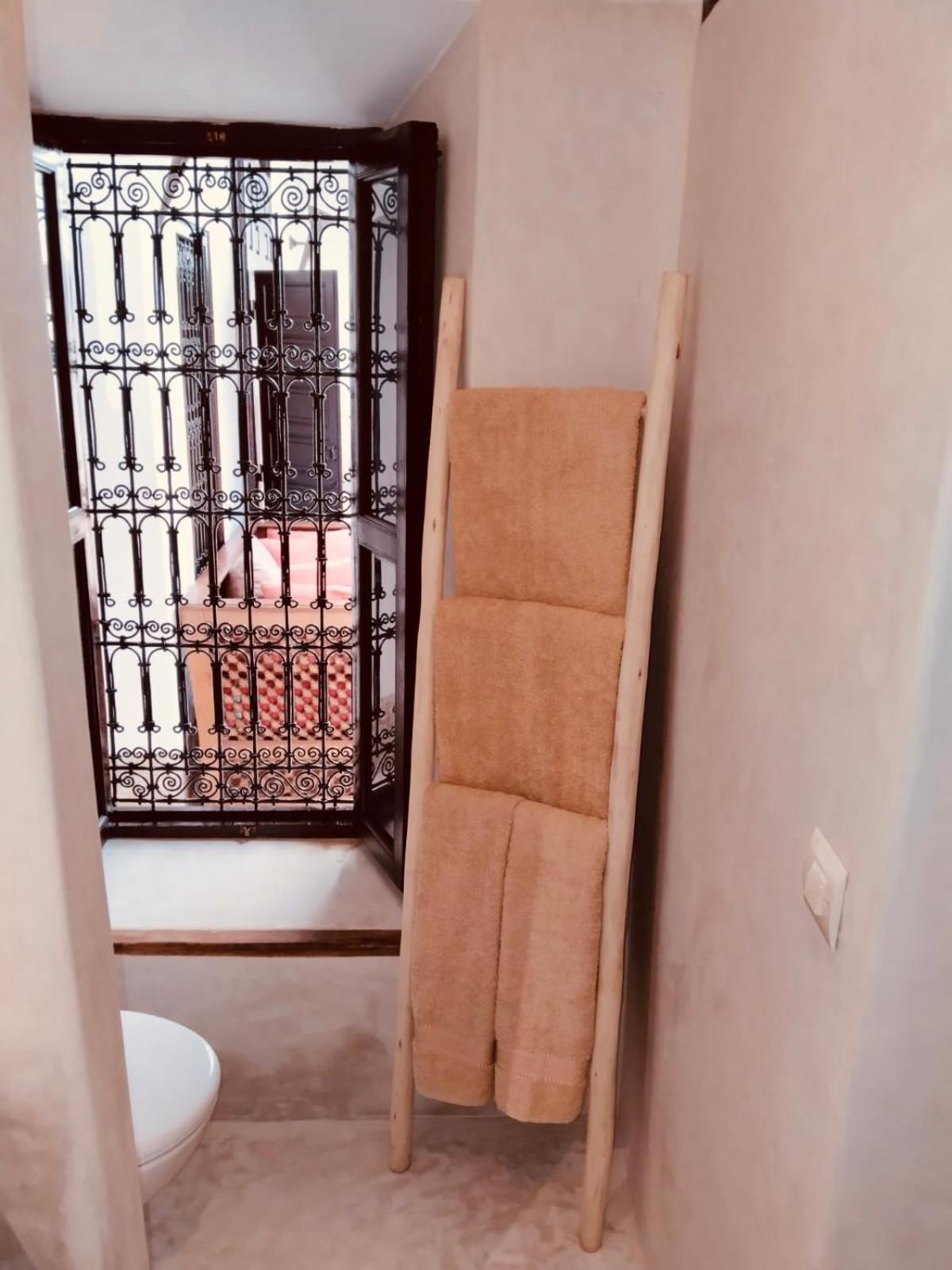 Riad Les 5 Soeurs Marrakesh Exterior photo